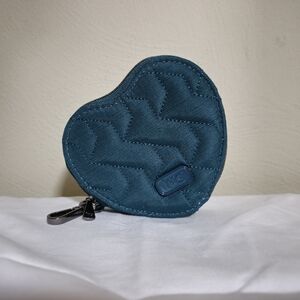 Lug Heart-Shaped Quilted Coin Purse